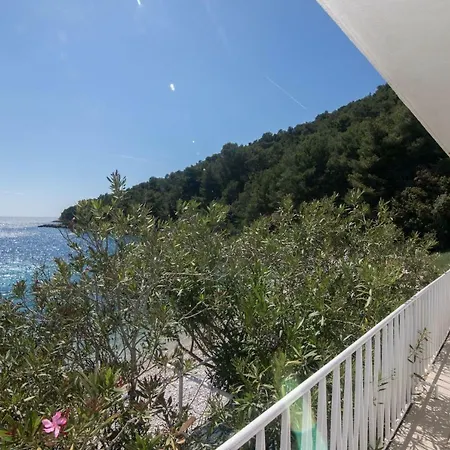 Robinzon Petar Apartamento Gdinj
