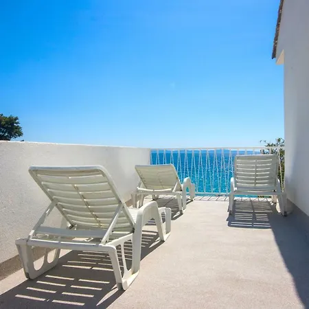 Apartments Robinzon Petar Apartment Gdinj